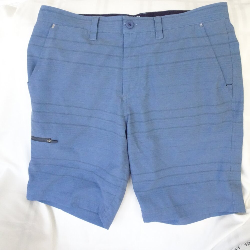 Flag‎ & Anthem shorts. Men's Size 33 Classic Blue MadeFlex Stretch Comfort.